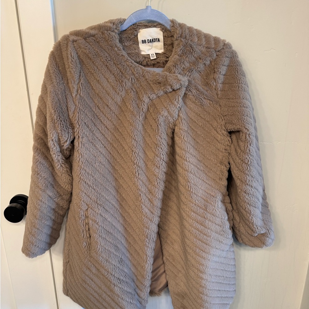 BB Dakota Beige Textured Faux Fur Jacket